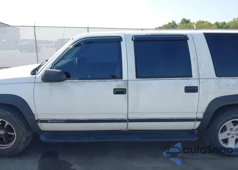 1999 Chevrolet Suburban 1500 from USA, damaged, VIN 1GNEC16RXXJ502079